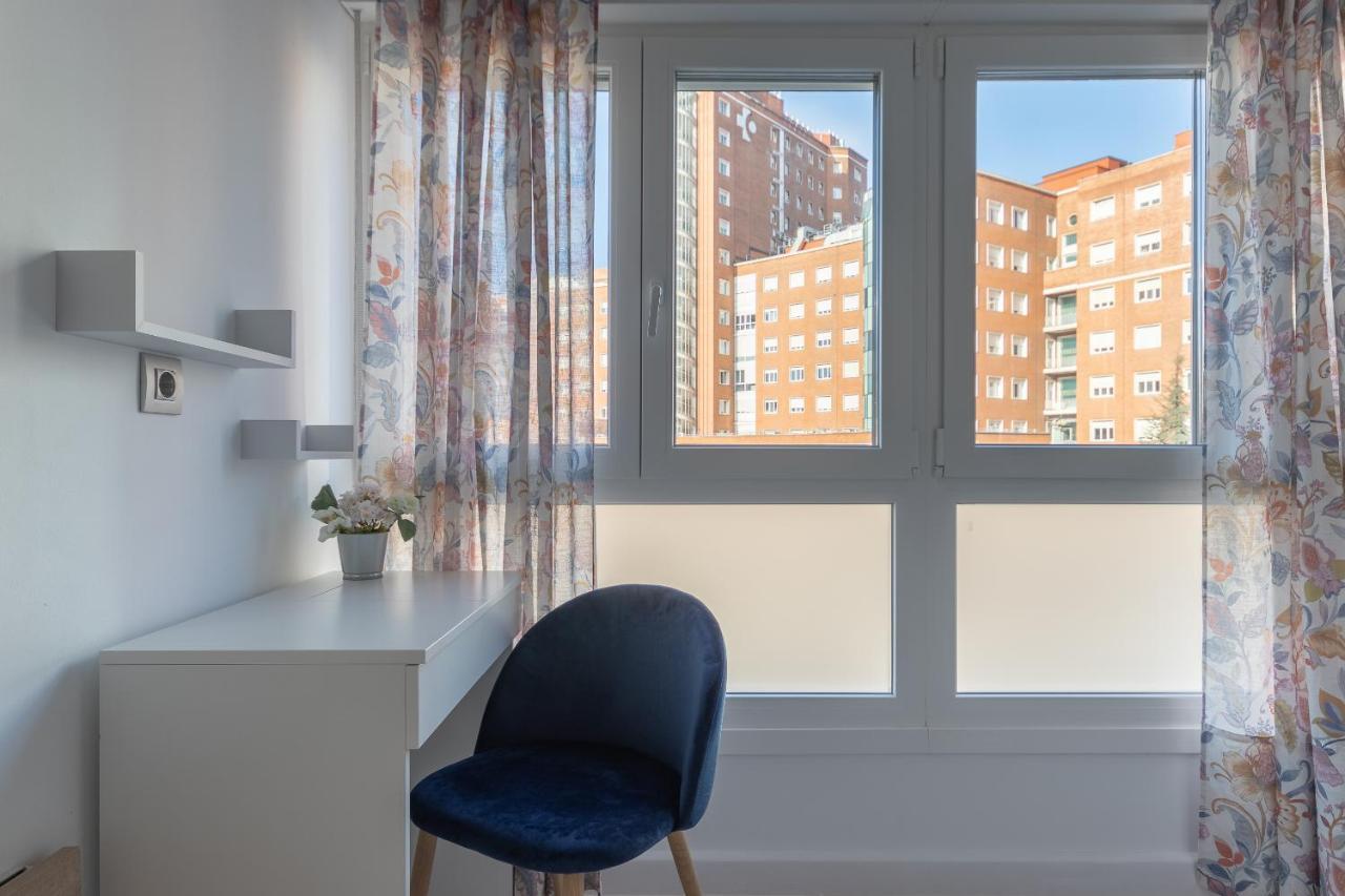 Cruces Metro Rooms Barakaldo Exterior foto